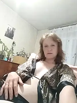 Snapshot of Flower2931 chatting on May 2026 07:52:01 PM Flower2931 online show from May 2026 07:52:01 PM