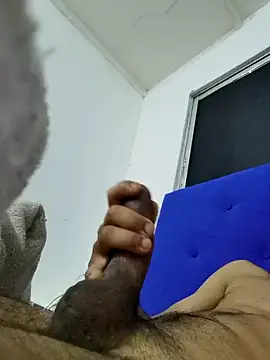 Snapshot of jhoi95 chatting on November 2025 02:28:01 PM jhoi95 online show from November 2025 02:28:01 PM