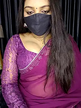 Webrowncouple online show from October 2025 05:42:01 PM