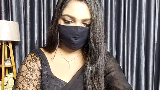 Webrowncouple online show from October 2025 03:10:01 PM