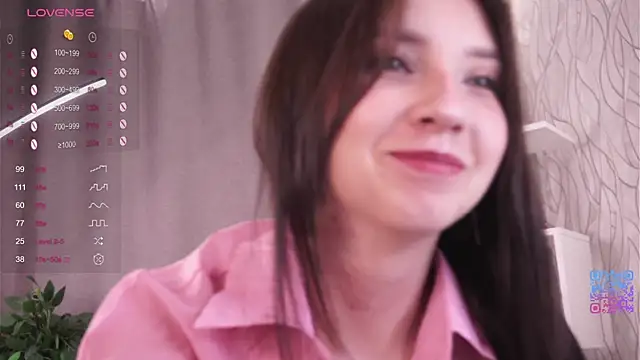 DaisyBlaze online show from October 2025 04:48:02 PM