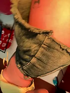 ScarlettRusso1 online show from October 2025 12:16:01 PM