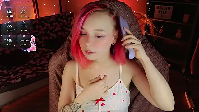 Snapshot of NaomiYoru chatting on March 2026 08:38:01 PM NaomiYoru online show from March 2026 08:38:01 PM