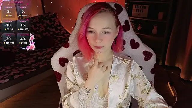 Snapshot of NaomiYoru chatting on March 2026 08:23:02 PM NaomiYoru online show from March 2026 08:23:02 PM