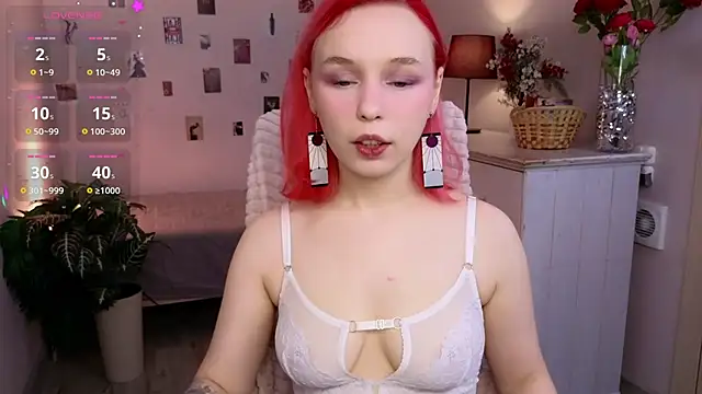 Snapshot of NaomiYoru chatting on April 2026 08:28:02 PM NaomiYoru online show from April 2026 08:28:02 PM