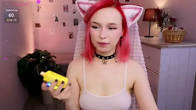 Snapshot of NaomiYoru chatting on April 2026 08:42:01 PM NaomiYoru online show from April 2026 08:42:01 PM