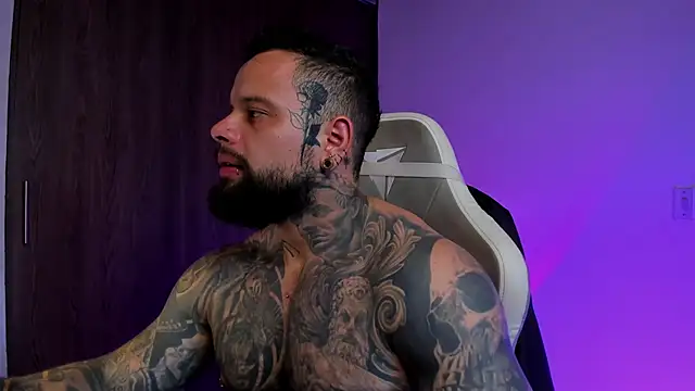 Snapshot of natevillage chatting on October 2025 10:08:02 PM natevillage online show from October 2025 10:08:02 PM