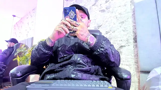 Snapshot of natevillage chatting on October 2025 12:19:01 AM natevillage online show from October 2025 12:19:01 AM