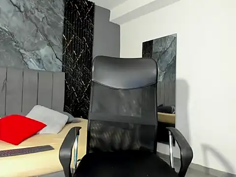 Johan barreto online show from November 2025 02:00:01 AM