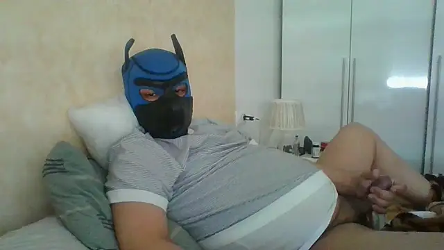 Snapshot of soumicuckold1 chatting on April 2026 12:24:01 PM soumicuckold1 online show from April 2026 12:24:01 PM