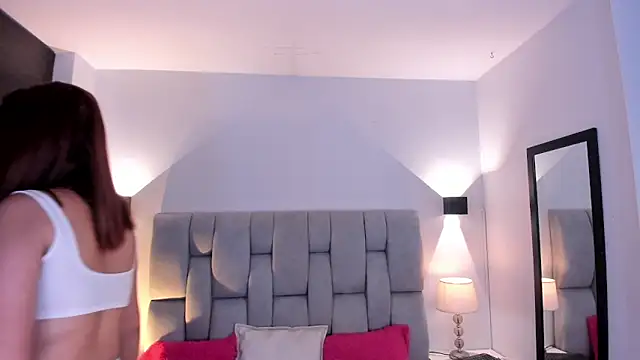 Mia volkova online show from September 2025 12:27:02 PM