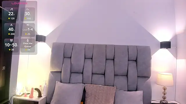 Mia volkova online show from October 2025 12:39:02 PM