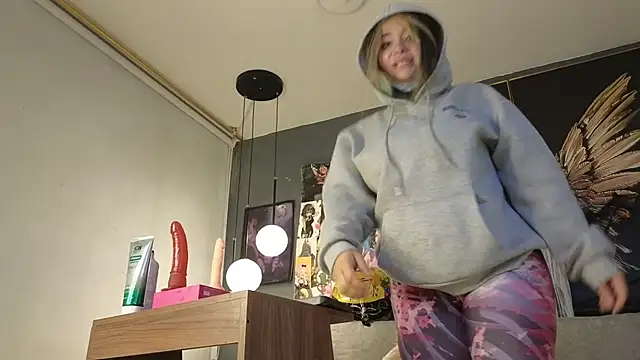 Snapshot of Mafecosecret chatting on November 2025 04:13:02 AM Mafecosecret online show from November 2025 04:13:02 AM