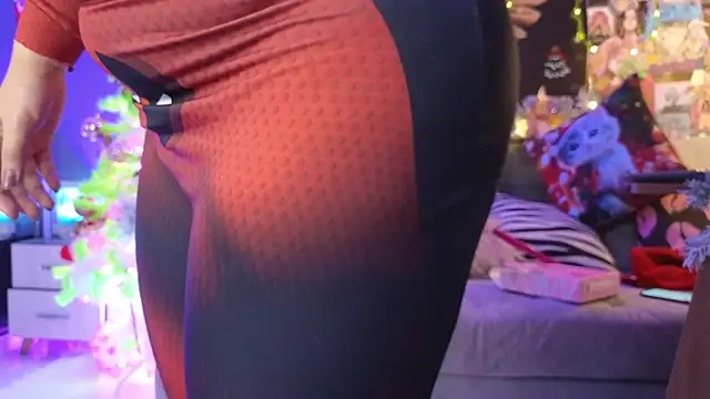 Snapshot of Mafecosecret chatting on December 2025 04:43:02 AM Mafecosecret online show from December 2025 04:43:02 AM