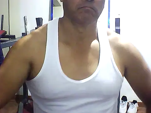 Snapshot of sexigym35 chatting on October 2025 10:07:02 PM sexigym35 online show from October 2025 10:07:02 PM