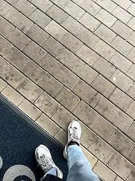 kamo012000 online show from September 2025 08:41:02 AM