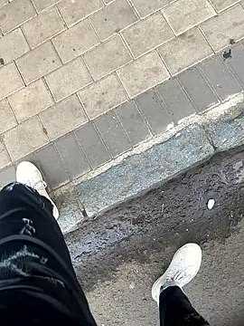 Snapshot of kamo012000 chatting on March 2026 09:10:01 AM kamo012000 online show from March 2026 09:10:01 AM