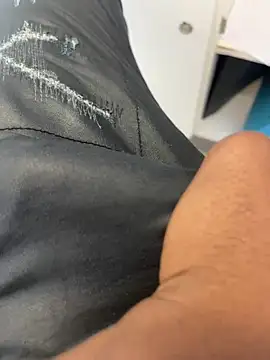 Snapshot of kamo012000 chatting on April 2026 08:18:02 AM kamo012000 online show from April 2026 08:18:02 AM