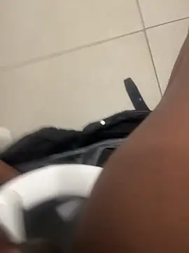 Snapshot of kamo012000 chatting on April 2026 11:56:02 AM kamo012000 online show from April 2026 11:56:02 AM