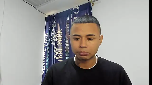 Snapshot of _Logan_Colton_ chatting on November 2025 08:18:02 PM Logan Colton online show from November 2025 08:18:02 PM