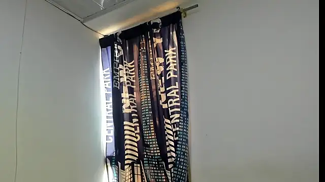 Snapshot of _Logan_Colton_ chatting on December 2025 08:24:02 PM Logan Colton online show from December 2025 08:24:02 PM