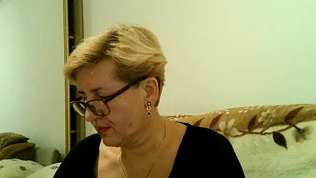 Dana4921 online show from October 2025 03:46:02 PM