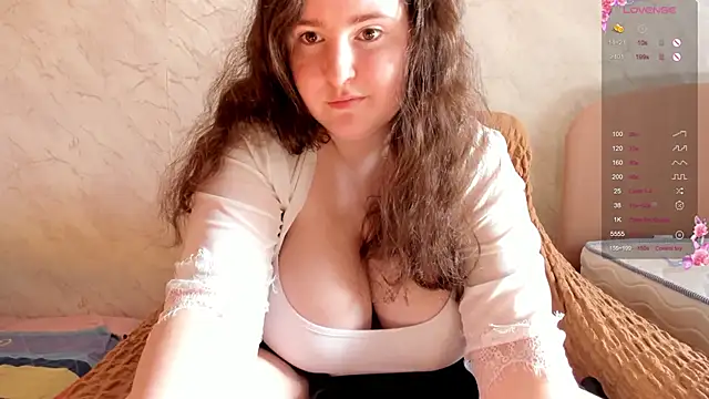 Snapshot of alice_allens chatting on May 2026 04:07:02 AM alice allens online show from May 2026 04:07:02 AM