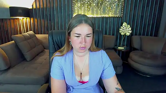 Snapshot of Sofii_darling chatting on July 2026 04:34:02 PM Sofii darling online show from July 2026 04:34:02 PM