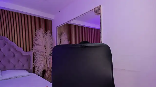 Starbutterflyy  online show from February 2026 04:54:01 AM