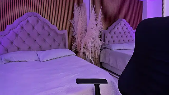 Starbutterflyy  online show from February 2026 05:06:02 AM