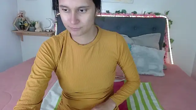 valentini villa online show from October 2025 08:18:01 PM