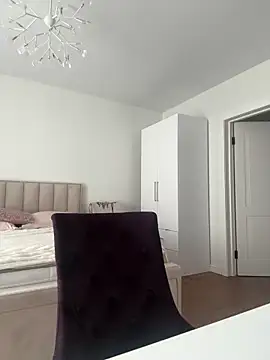 Snapshot of AmandaStoun chatting on April 2026 01:05:02 PM AmandaStoun online show from April 2026 01:05:02 PM