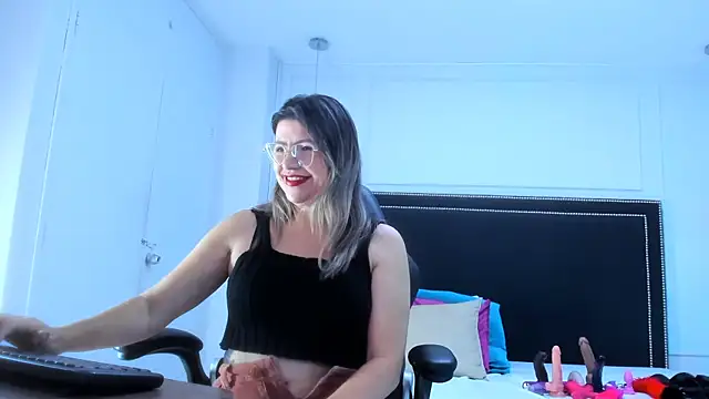 Snapshot of Ariana_costa chatting on September 2025 01:27:01 PM Ariana costa online show from September 2025 01:27:01 PM