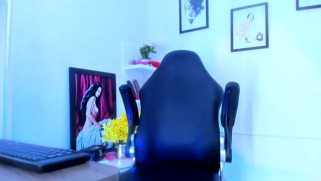 Snapshot of Ariana_costa chatting on October 2025 07:03:02 PM Ariana costa online show from October 2025 07:03:02 PM