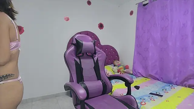 soffy rosses online show from December 2025 03:34:01 AM