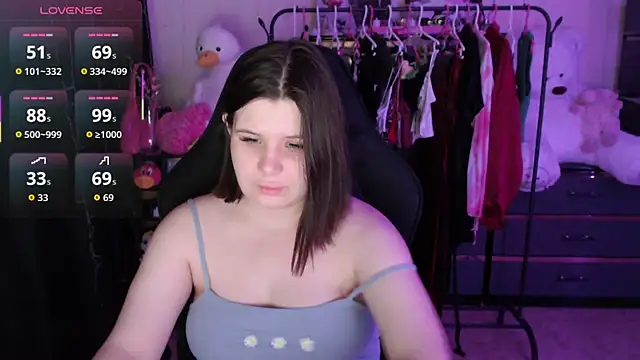 Snapshot of AmyVibess chatting on April 2026 08:10:02 PM AmyVibess online show from April 2026 08:10:02 PM