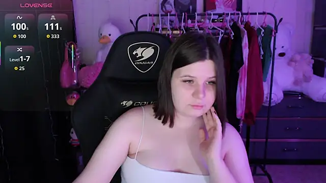 Snapshot of AmyVibess chatting on April 2026 08:09:01 PM AmyVibess online show from April 2026 08:09:01 PM