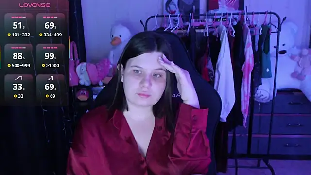 Snapshot of AmyVibess chatting on May 2026 06:13:01 PM AmyVibess online show from May 2026 06:13:01 PM