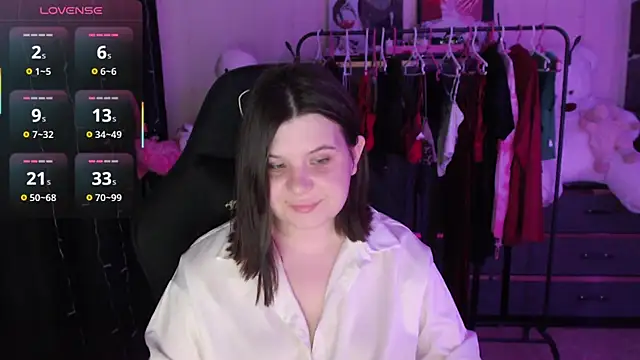 Snapshot of AmyVibess chatting on June 2026 06:14:01 PM AmyVibess online show from June 2026 06:14:01 PM