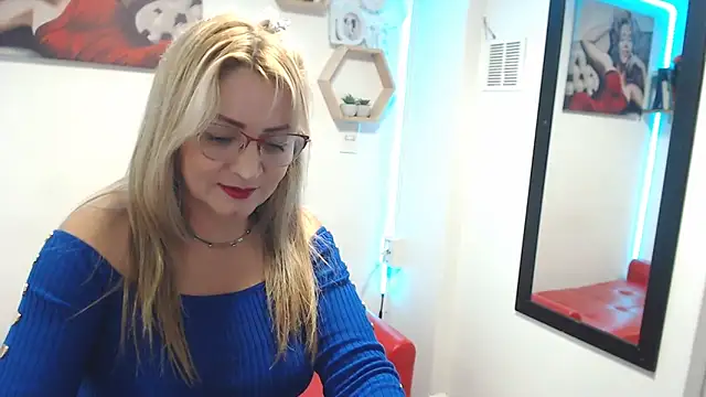 Snapshot of DIVAX_MONSERRAT chatting on November 2025 08:30:02 PM DIVAX MONSERRAT online show from November 2025 08:30:02 PM