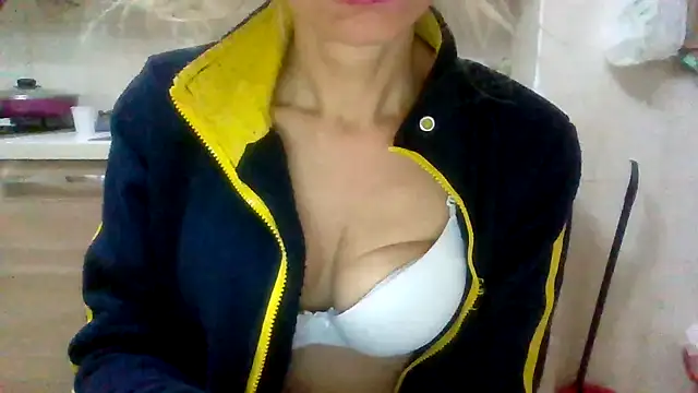 Kelly80 online show from March 2026 03:45:02 AM