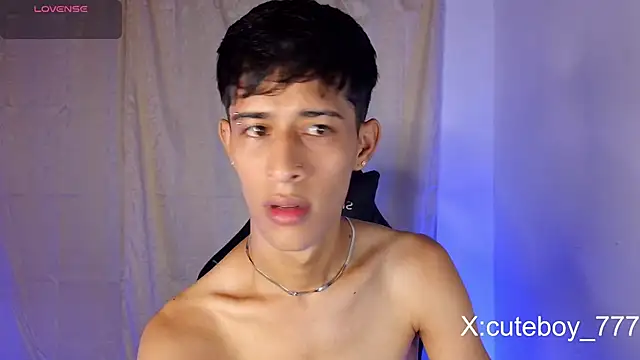 Snapshot of Danny_cute_05 chatting on March 2026 12:33:01 PM Danny cute 05 online show from March 2026 12:33:01 PM