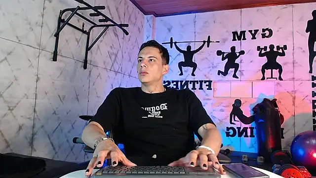 Dustin Sonne online show from June 2026 03:40:01 AM