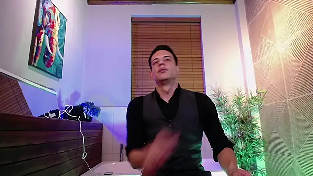 Dustin Sonne online show from July 2026 03:41:02 AM