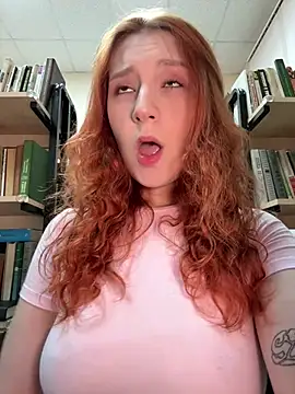 Snapshot of katexxxx chatting on June 2026 07:15:01 PM katexxxx online show from June 2026 07:15:01 PM