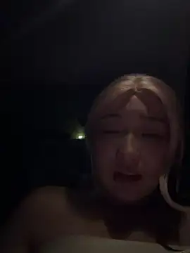 Snapshot of winter11 chatting on November 2025 03:28:02 PM winter11 online show from November 2025 03:28:02 PM