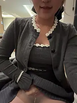 Snapshot of winter11 chatting on November 2025 08:50:01 AM winter11 online show from November 2025 08:50:01 AM