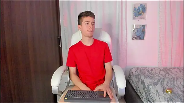 Snapshot of ThiagooJames chatting on October 2025 01:58:02 AM ThiagooJames online show from October 2025 01:58:02 AM