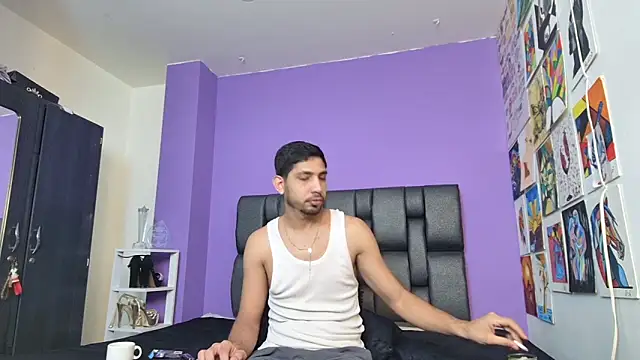 ashtoncooperr online show from October 2025 06:16:02 PM