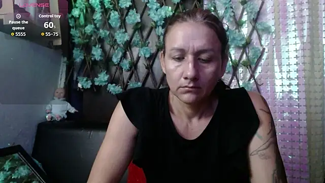 darling hott online show from January 2026 11:58:01 AM